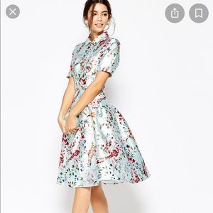 Chi Chi London MIDI Floral Nora Dress